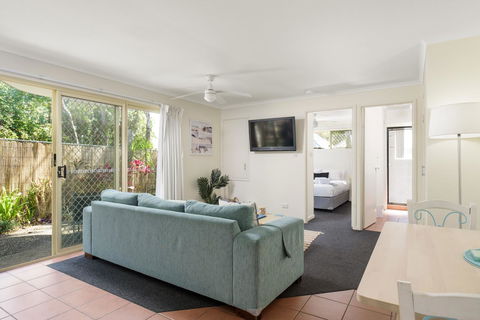 Rainbow Getaway Holiday Apartments - Your Accommodation 11