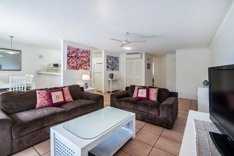 Sunseeker Holiday Apartments - Your Accommodation 41