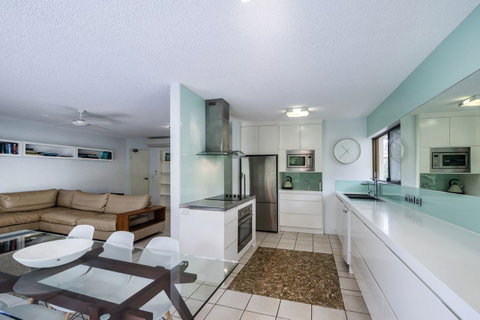 Sunseeker Holiday Apartments - Your Accommodation 38