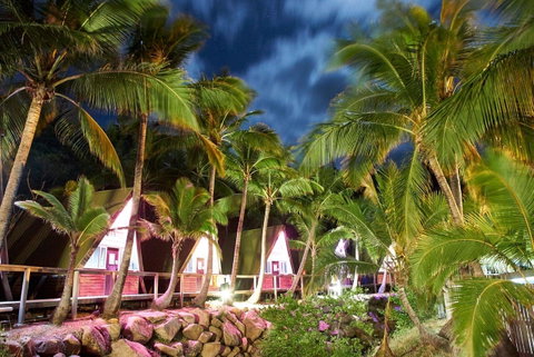 Nomads Magnetic Island - Your Accommodation 1