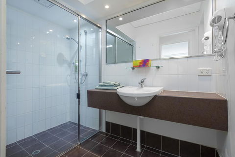 Coloured Sands - Rainbow Beach Resort - 5 Mins To Beach - Your Accommodation 9