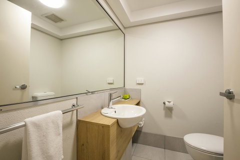 Nightcap At Kawana Waters Hotel - Your Accommodation 32