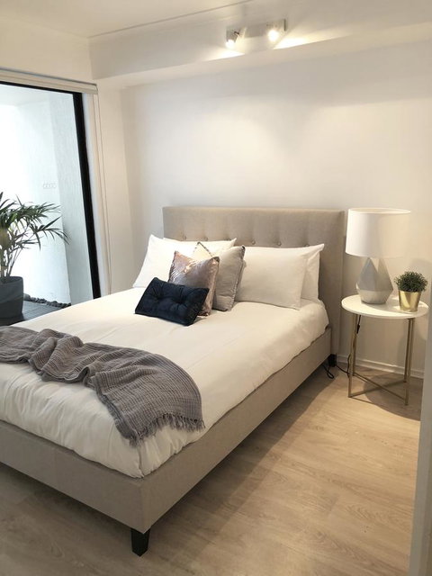 Sunshine Beach Luxe Apartment - Your Accommodation 15