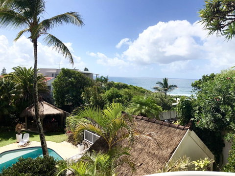 Sunshine Beach Luxe Apartment - Your Accommodation 22