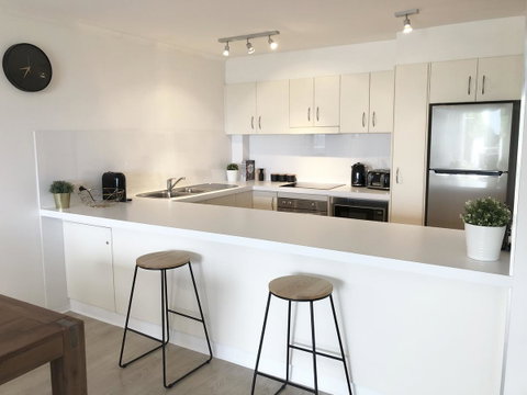 Sunshine Beach Luxe Apartment - Your Accommodation 2