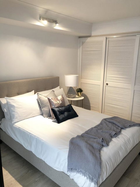 Sunshine Beach Luxe Apartment - Your Accommodation 18