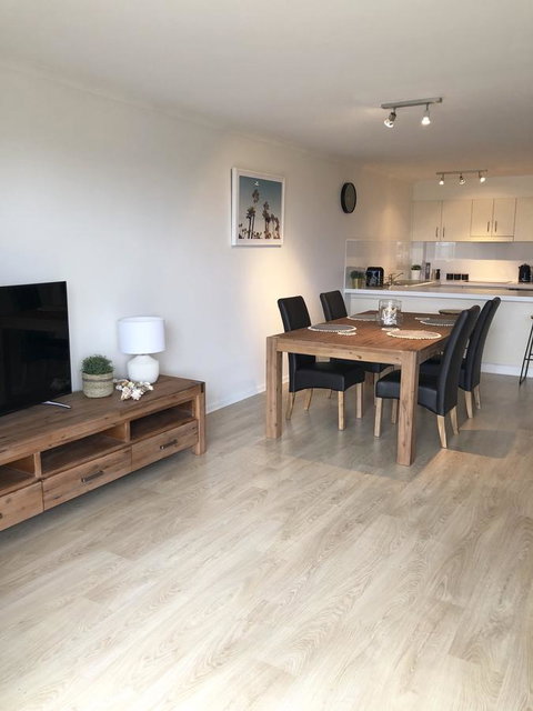 Sunshine Beach Luxe Apartment - Your Accommodation 17