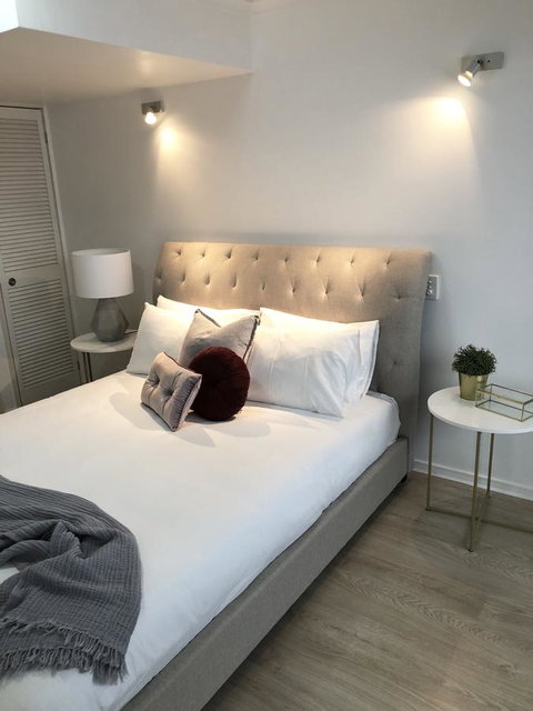 Sunshine Beach Luxe Apartment - Your Accommodation 12