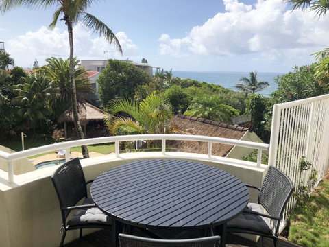 Sunshine Beach Luxe Apartment - Your Accommodation 0
