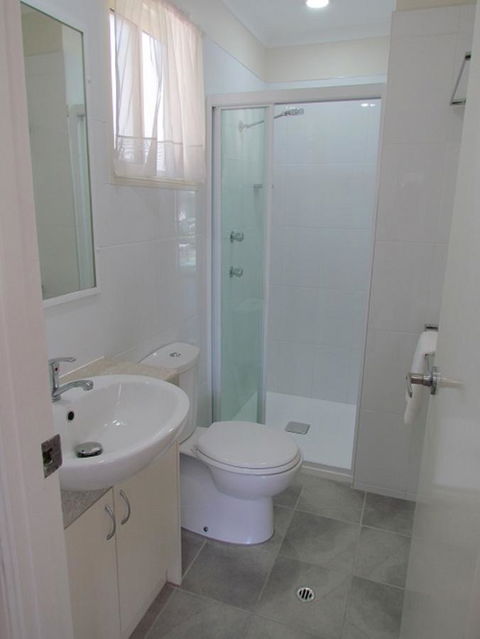 Alex Beach Cabins And Tourist Park - Your Accommodation 37