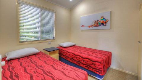 Alex Beach Cabins And Tourist Park - Your Accommodation 12
