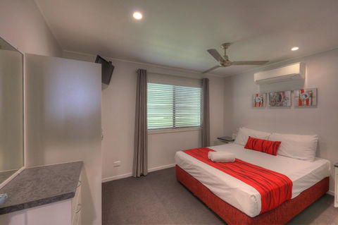 Alex Beach Cabins And Tourist Park - Your Accommodation 8