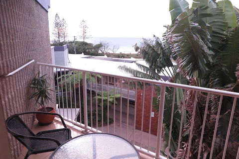 Northpoint Holiday Apartments - Your Accommodation 9