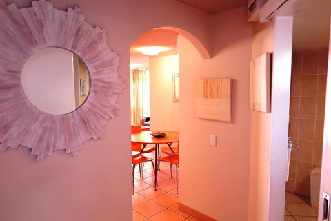 Northpoint Holiday Apartments - Your Accommodation 14