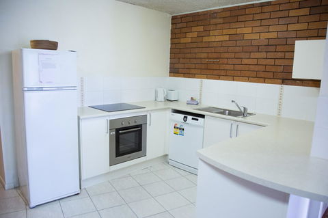Northpoint Holiday Apartments - Your Accommodation 8