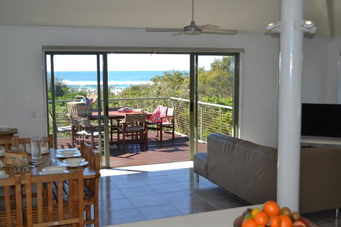 The Retreat Beach Houses - Your Accommodation 7