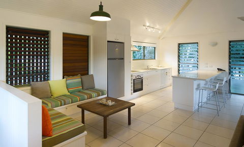The Retreat Beach Houses - Your Accommodation 9