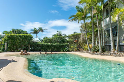 The Retreat Beach Houses - Your Accommodation 2