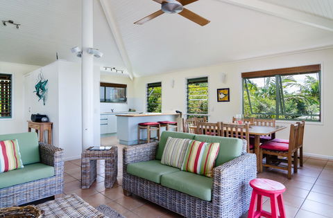The Retreat Beach Houses - Your Accommodation 20