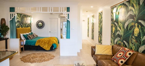 NOMAD - Luxe Apartment - Your Accommodation 16