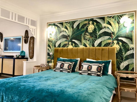 NOMAD - Luxe Apartment - Your Accommodation 44