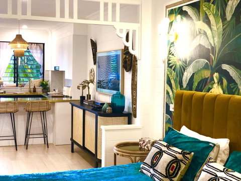 NOMAD - Luxe Apartment - Your Accommodation 32