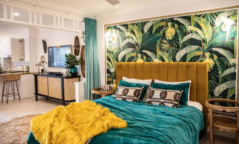 NOMAD - Luxe Apartment - Your Accommodation 9
