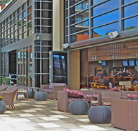 Oaks Mon Komo
