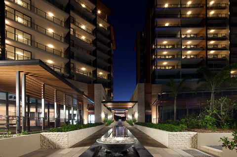 Oaks Redcliffe Mon Komo Suites - Your Accommodation 1