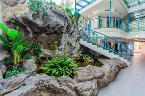 Grand Palais Boolarong Beachside Apartments - Your Accommodation 40