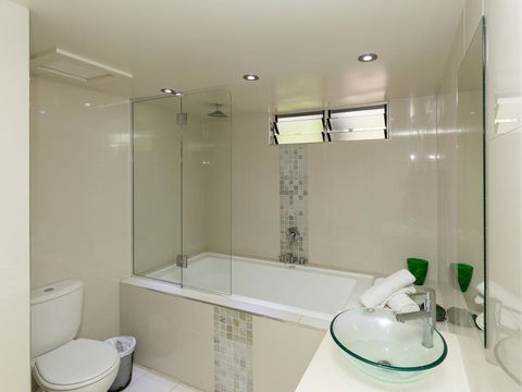 Beach Lodges - Your Accommodation 12