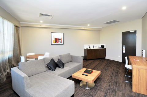 Hotel Grand Chancellor Townsville - Your Accommodation 2