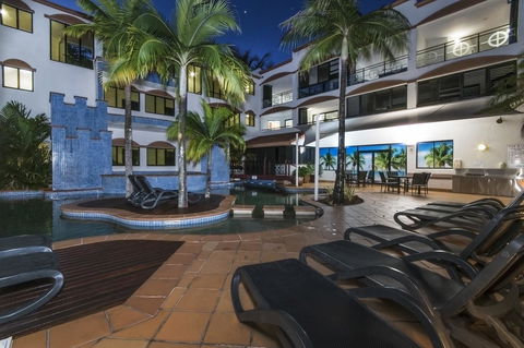 Regal Port Douglas - Your Accommodation 8