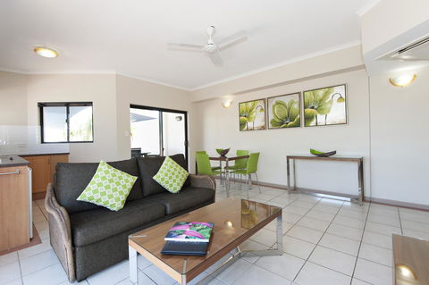 Regal Port Douglas - Your Accommodation 4