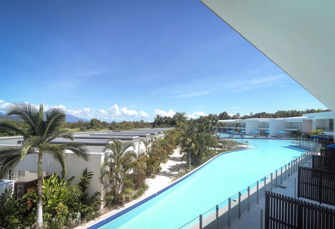 Pool Resort Port Douglas - Your Accommodation 11