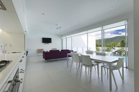 Pool Resort Port Douglas - Your Accommodation 20