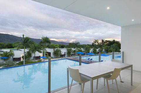 Pool Resort Port Douglas - Your Accommodation 18