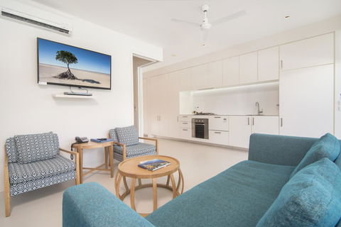 Pool Resort Port Douglas - Your Accommodation 7