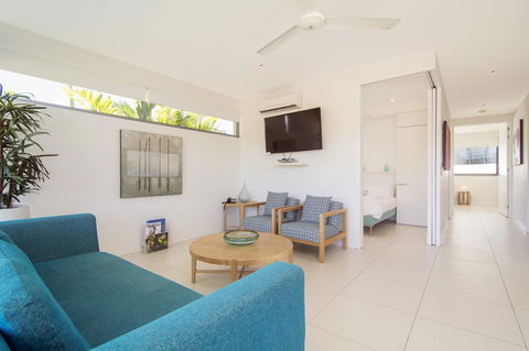 Pool Resort Port Douglas - Your Accommodation 12