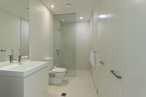 Pool Resort Port Douglas - Your Accommodation 25