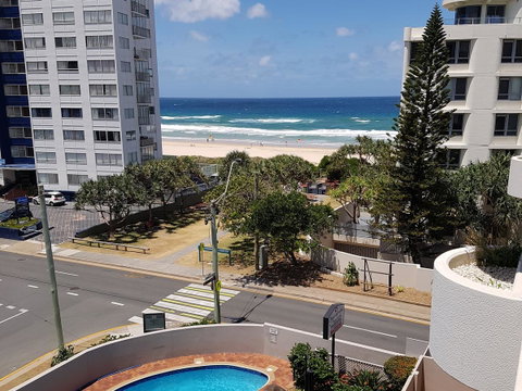 Surfers Chalet - Your Accommodation 31
