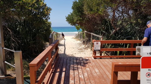 Surfers Chalet - Your Accommodation 4