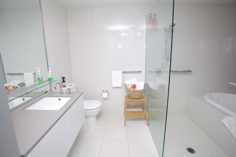 Circle Luxury Holidays - Your Accommodation 6