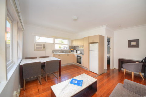 Backpackers In Paradise 18-35 Hostel - Your Accommodation 11
