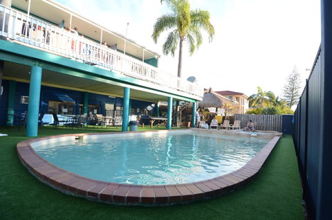 Backpackers In Paradise 18-35 Hostel - Your Accommodation 22