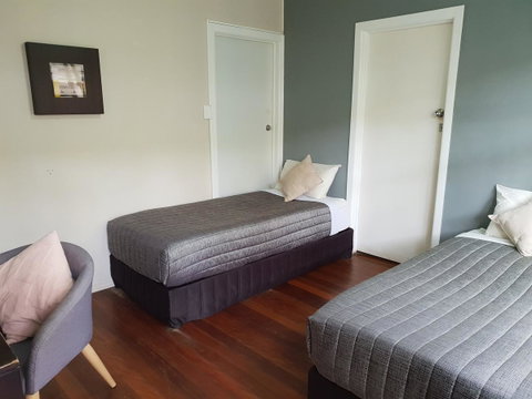 Backpackers In Paradise 18-35 Hostel - Your Accommodation 5