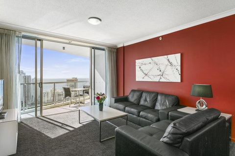 Mantra Towers Of Chevron - Your Accommodation 23