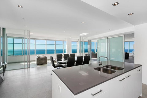 Q1 Resort & Spa - Official - Your Accommodation 29