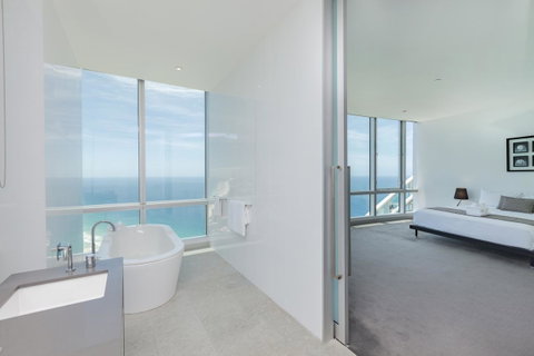 Q1 Resort & Spa - Official - Your Accommodation 12