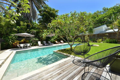 Jamaica Beach House - Your Accommodation 4